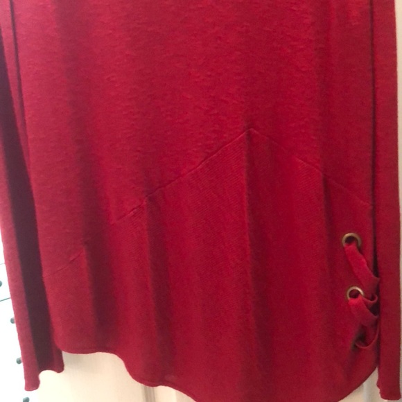 Brand new, never worn. Lighter weight sweater - Picture 3 of 4